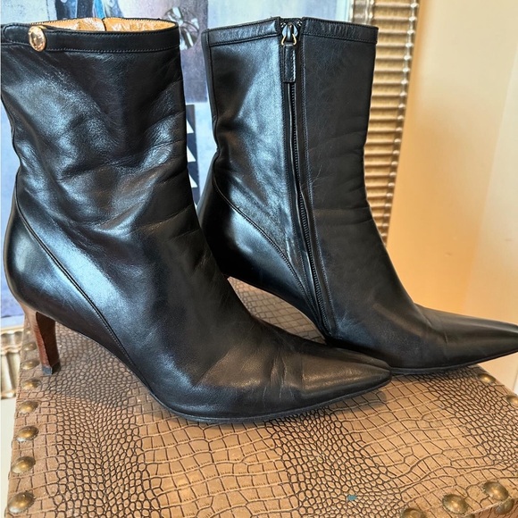 Gucci booties size 9.5 black - Picture 2 of 3